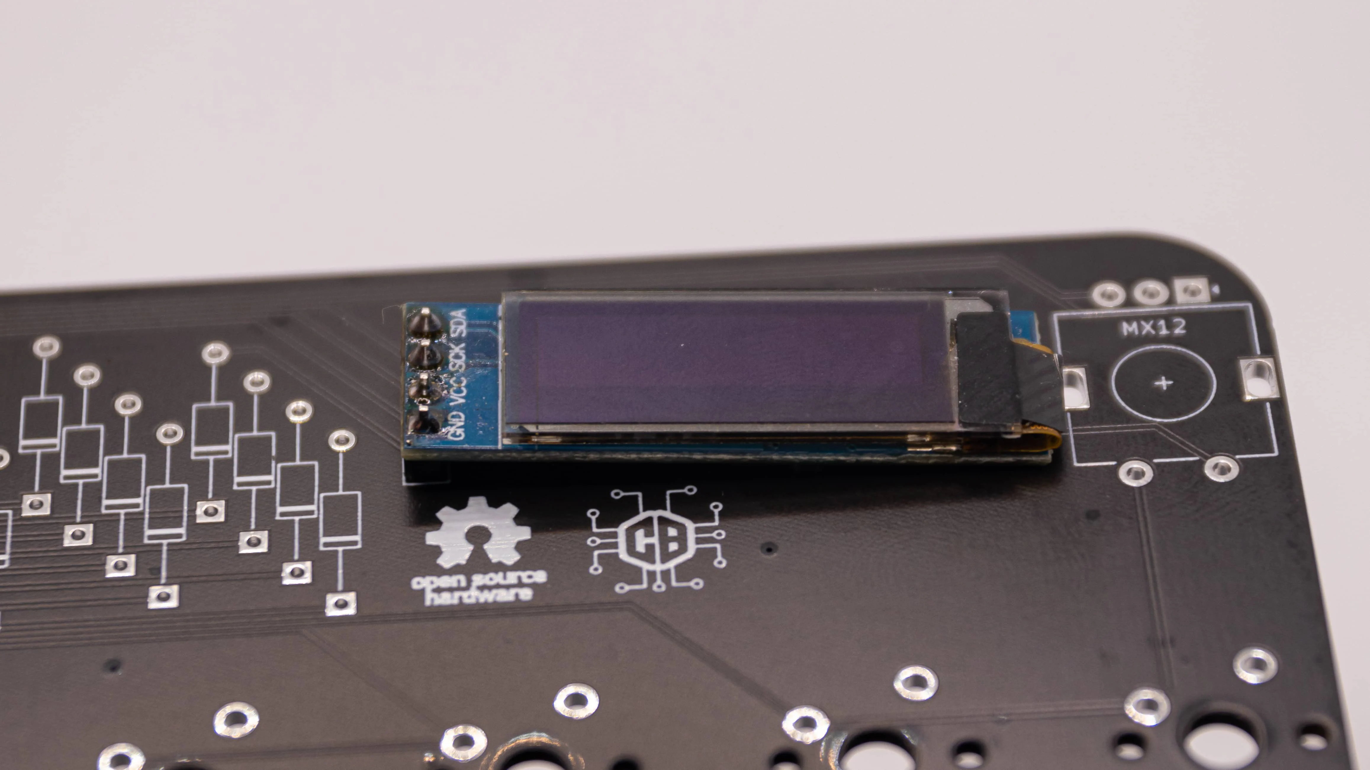 oled-not-soldered